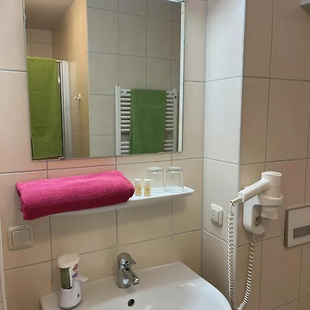 לינה וארוחת בוקר Leyerhof Wendisch Baggendorf