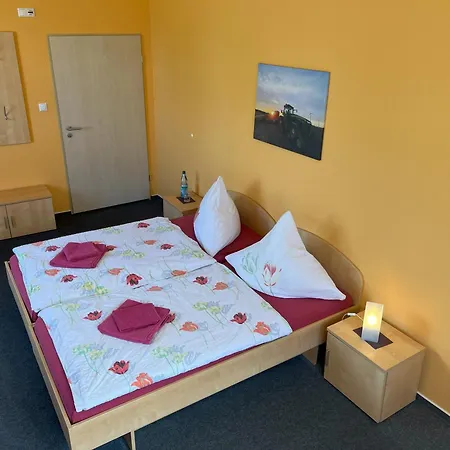 לינה וארוחת בוקר Leyerhof